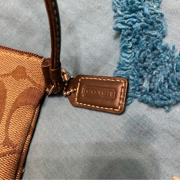 Wristlet - Picture 2 of 3